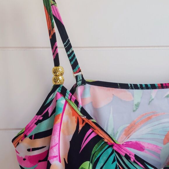 Beyond Control Bora Bora Tiered Swimsuit Women's 14 Floral One Piece Beach NEW! - Picture 3 of 10